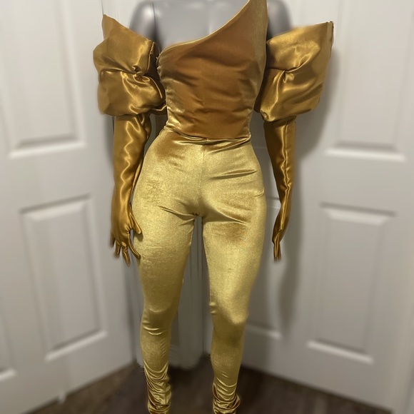 Custom Gold Jumpsuit and gloves / K Daniels - Picture 2 of 3